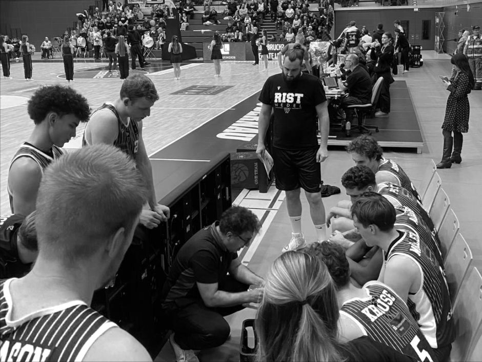 Beschwerliche Anreise und Niederlage zum Start ins neue Jahr